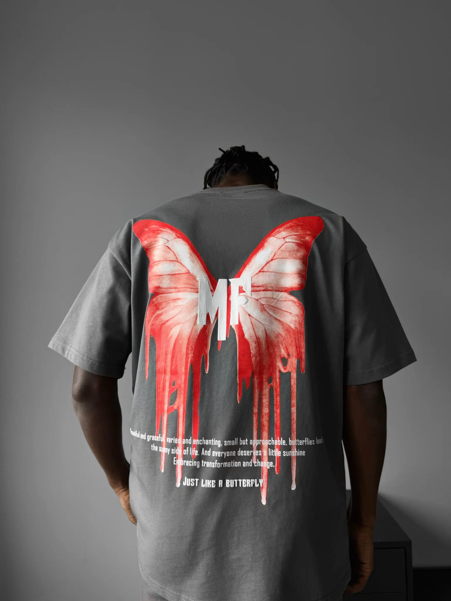 Oversize 'Like a Butterfly' T-Shirt - Anthracite