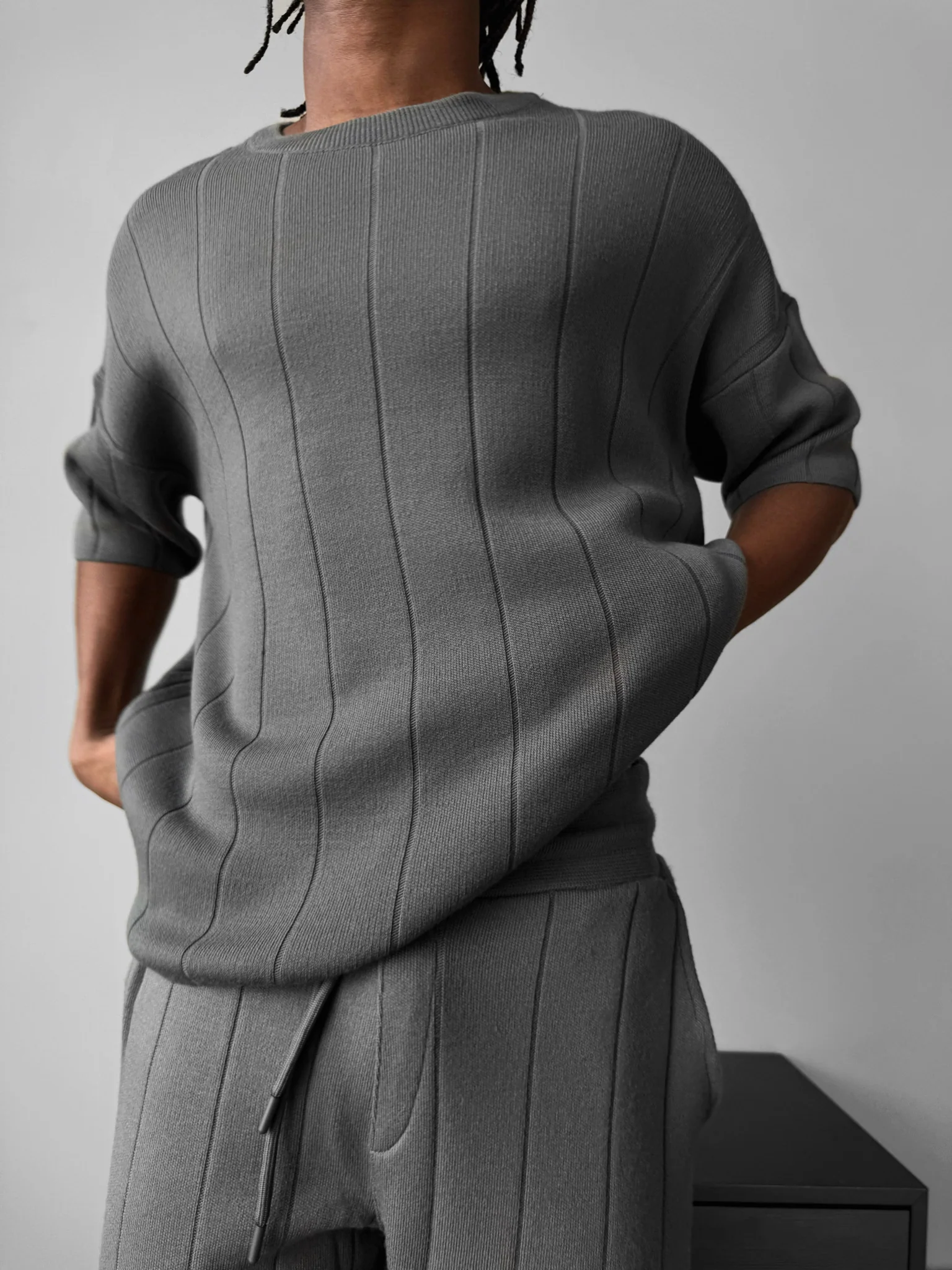 Oversize Line Knit T-Shirt - Anthracite - Image 4