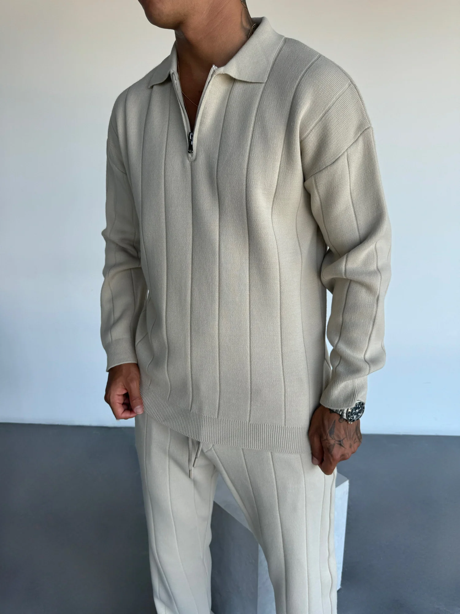 Oversize Lines Knit Zipper Polo Sweatshirt - Stone - Image 3