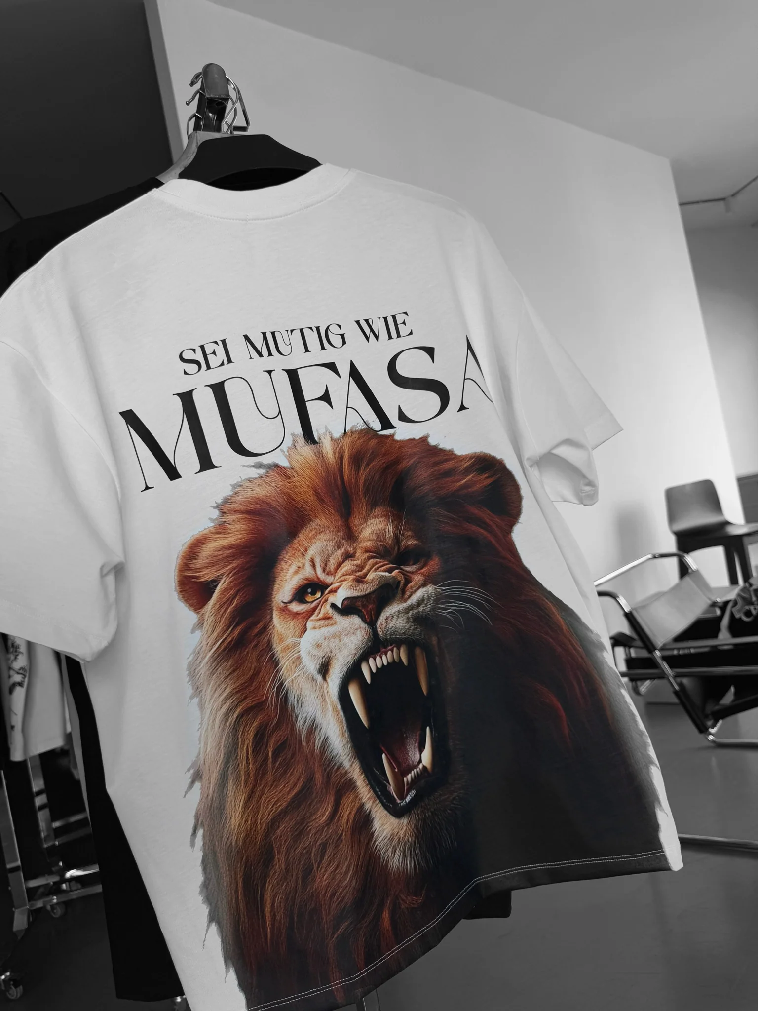Oversize Lion T-Shirt - Ecru