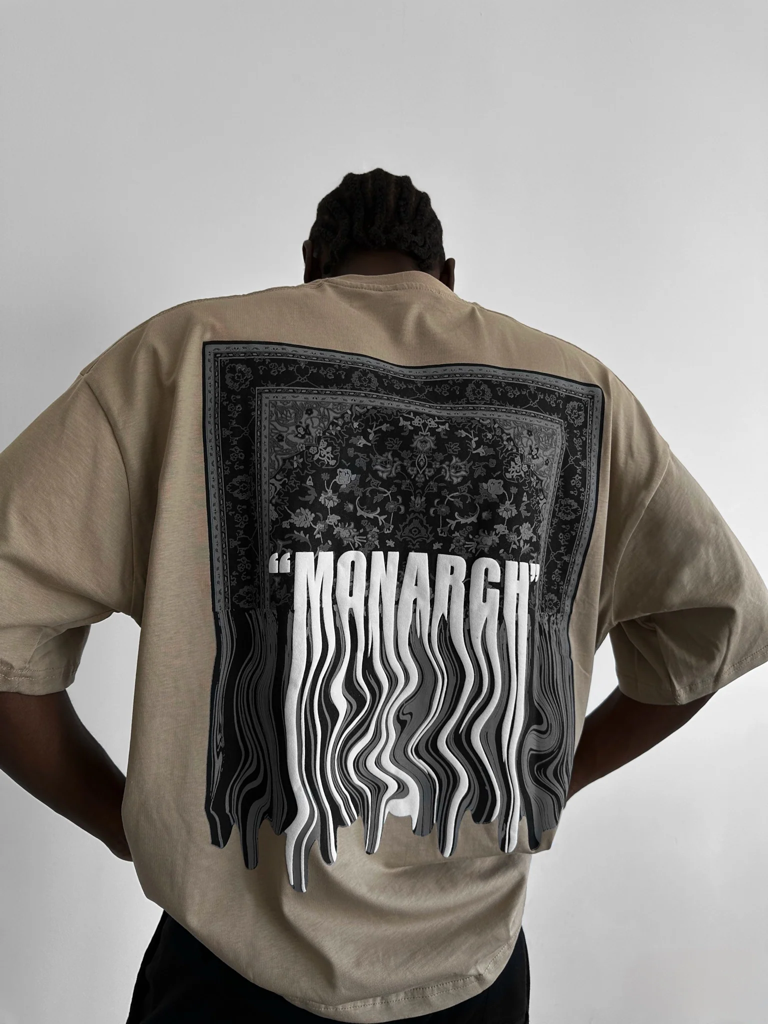 Oversize "Monarch" T-Shirt - Beige