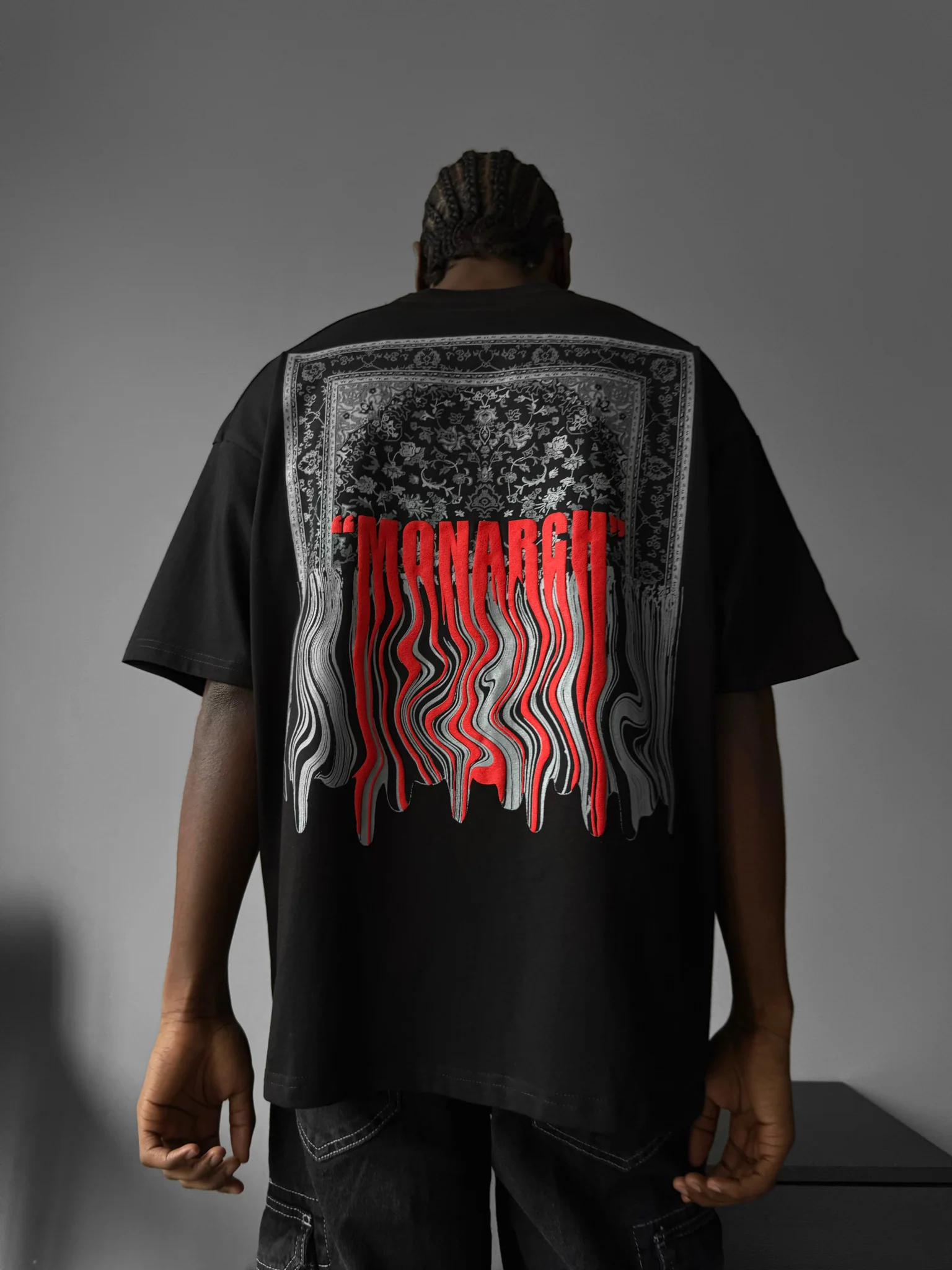 Oversize "Monarch" T-Shirt - Black and Bordeaux - Image 5