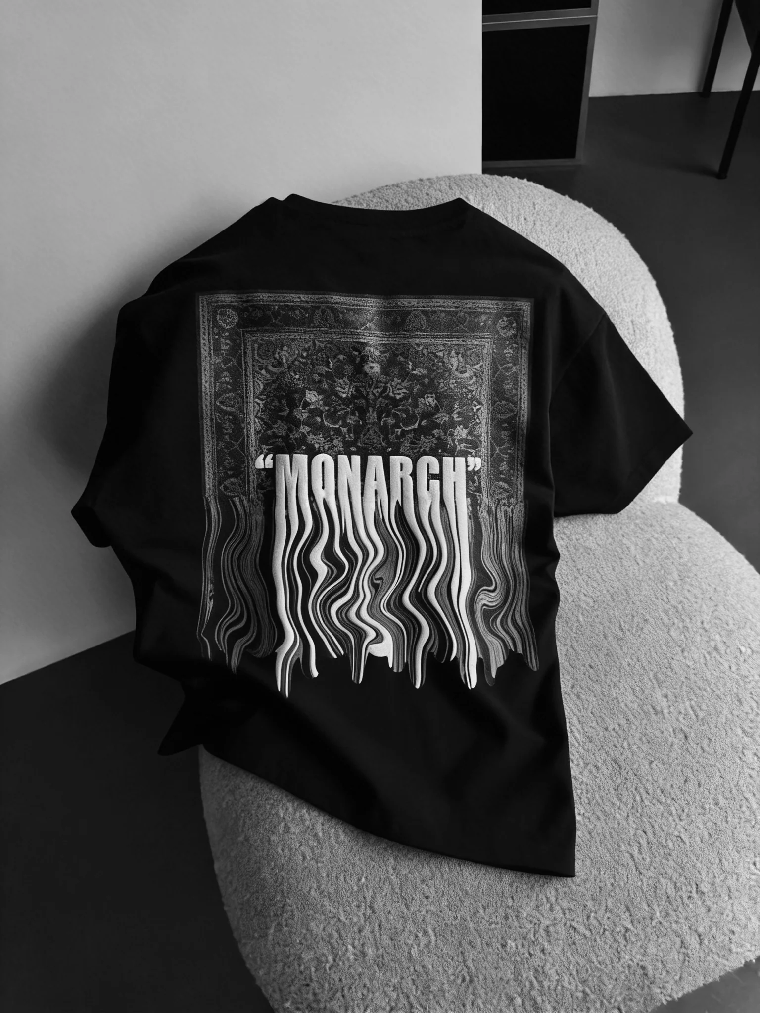 Oversize "Monarch" T-Shirt - Black and White