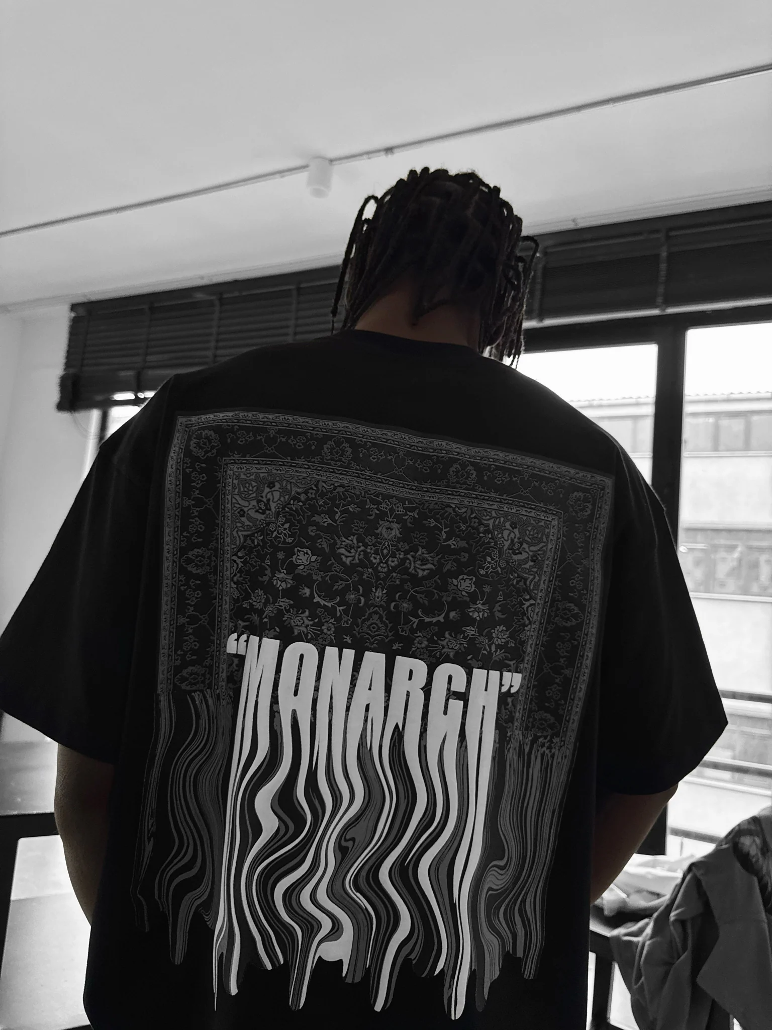 Oversize "Monarch" T-Shirt - Black and White - Image 5