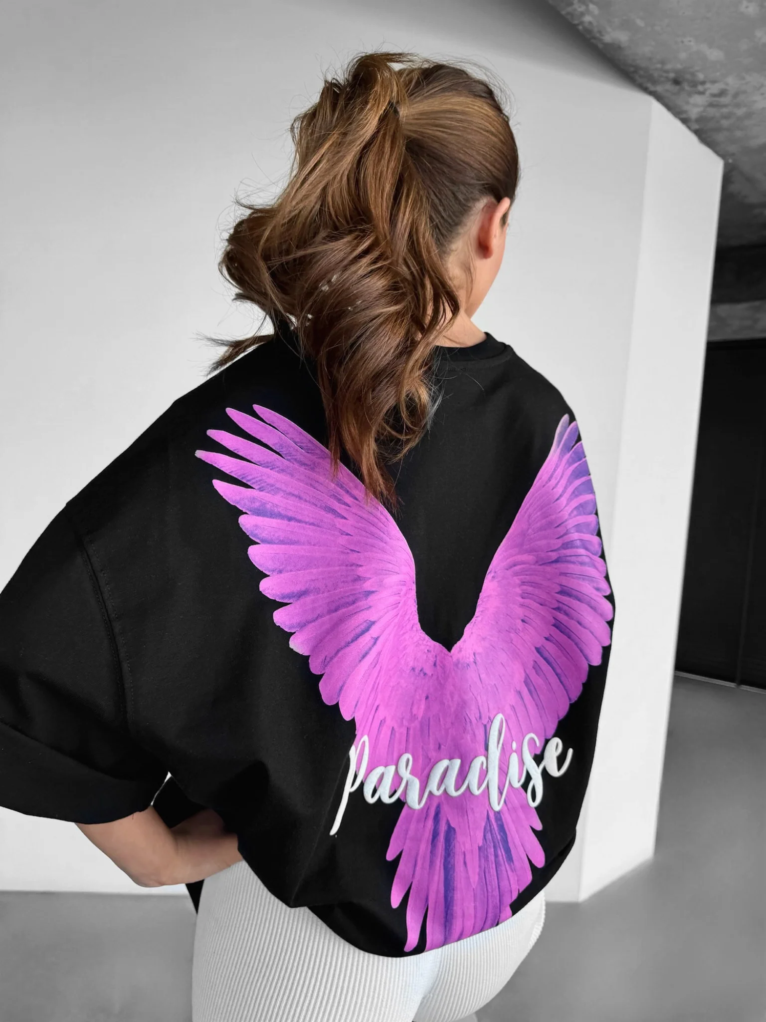Oversize Parrot Paradise T-shirt - Black and Pink - Image 3