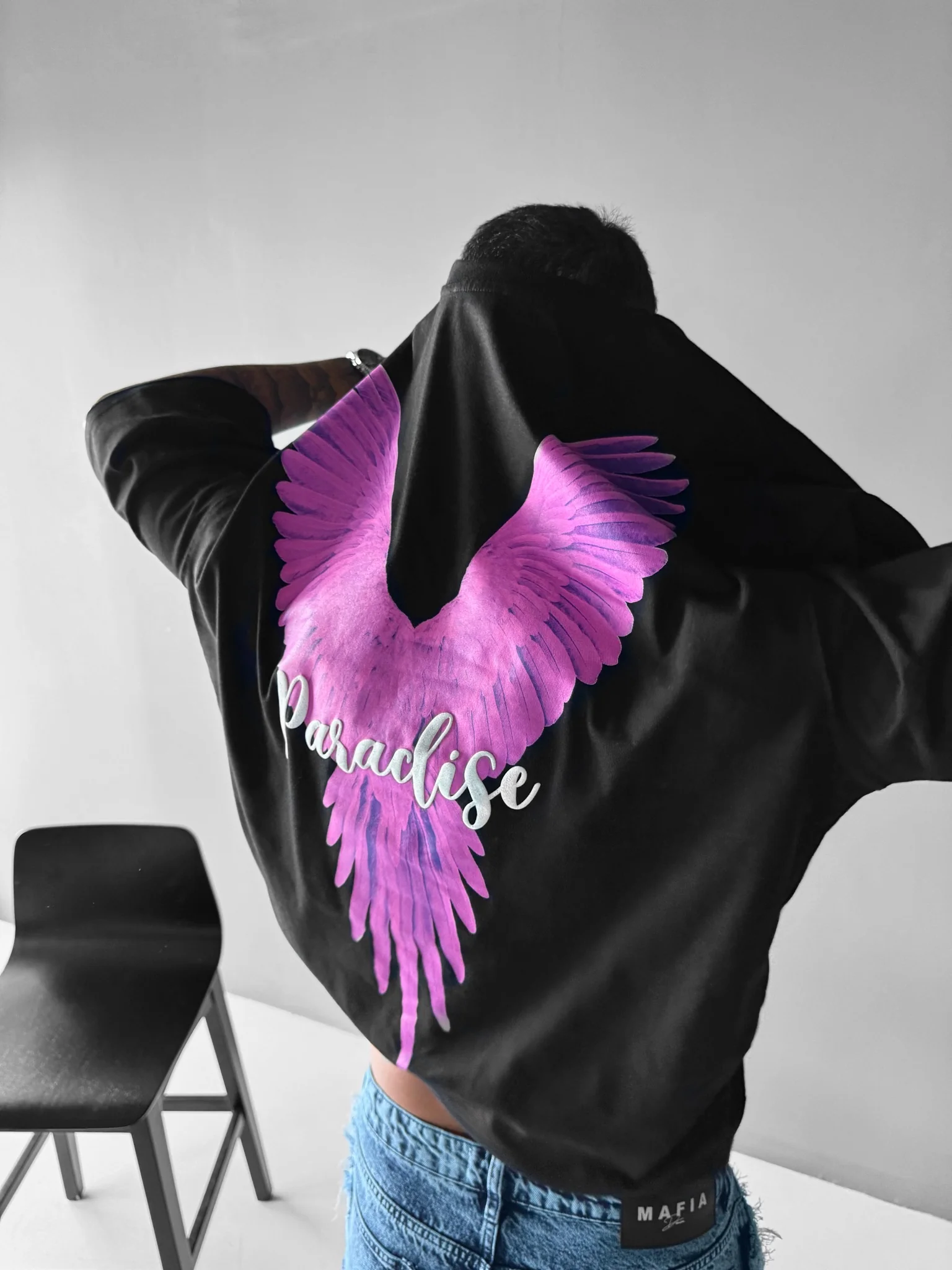 Oversize Parrot Paradise T-shirt - Black and Pink - Image 8