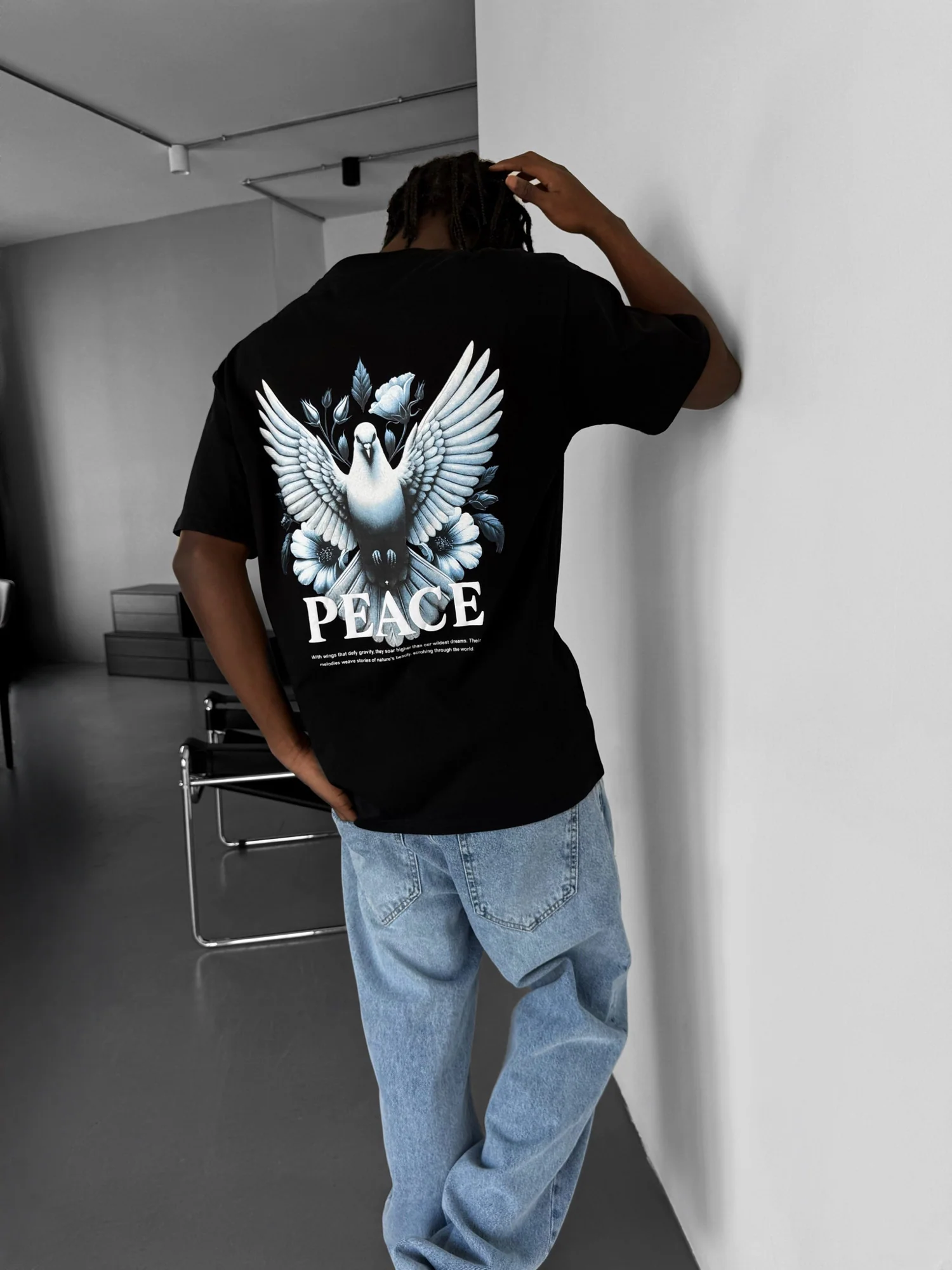 Oversize Peace T-Shirt - Black - Image 5