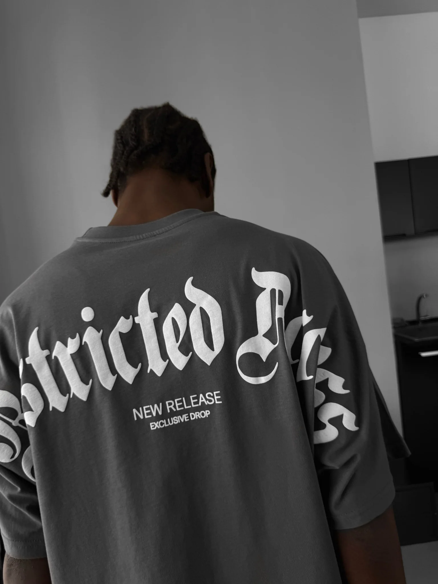 Oversize 'Restricted Access' T-Shirt - Anthracite - Image 5
