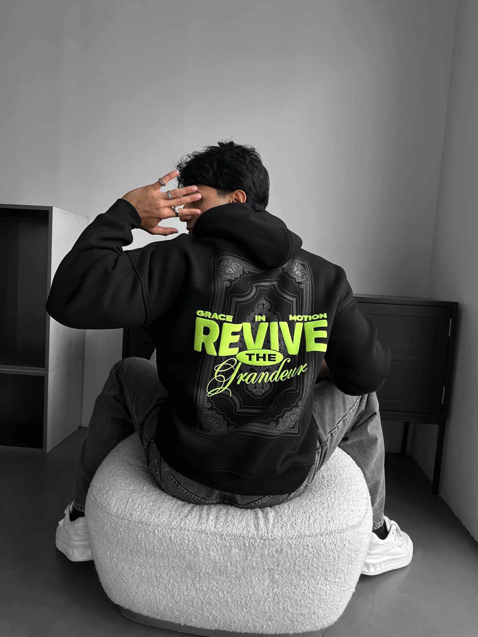 Oversize Revive Hoodie - Black - Image 9