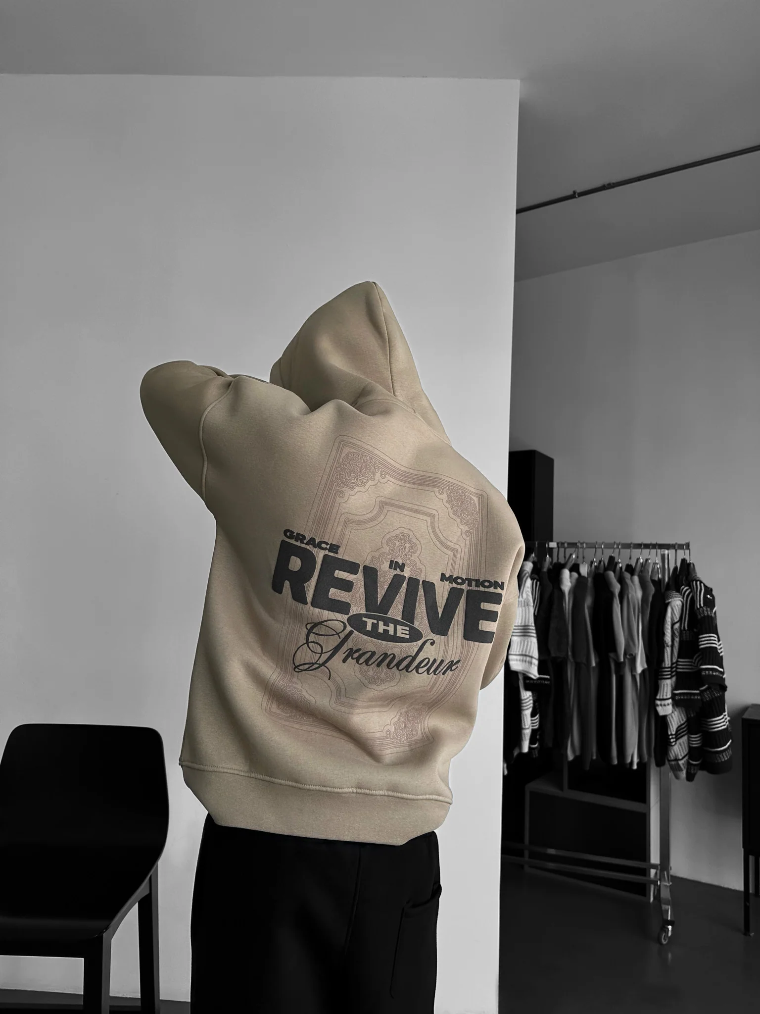 Oversize Revive Hoodie - Simply Taupe - Image 5