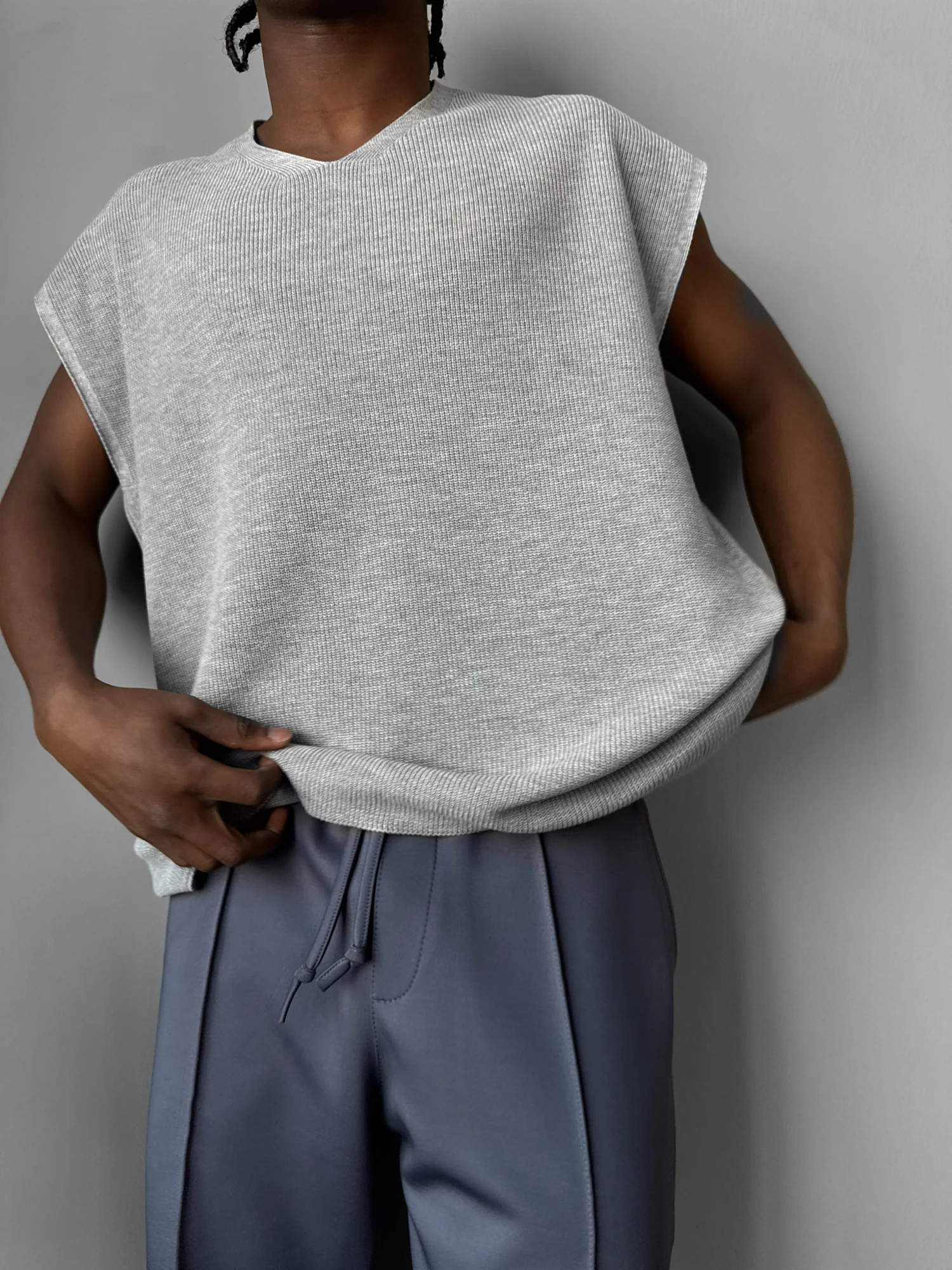Oversize rolled Edge Knit Tanktop - Grey - Image 2