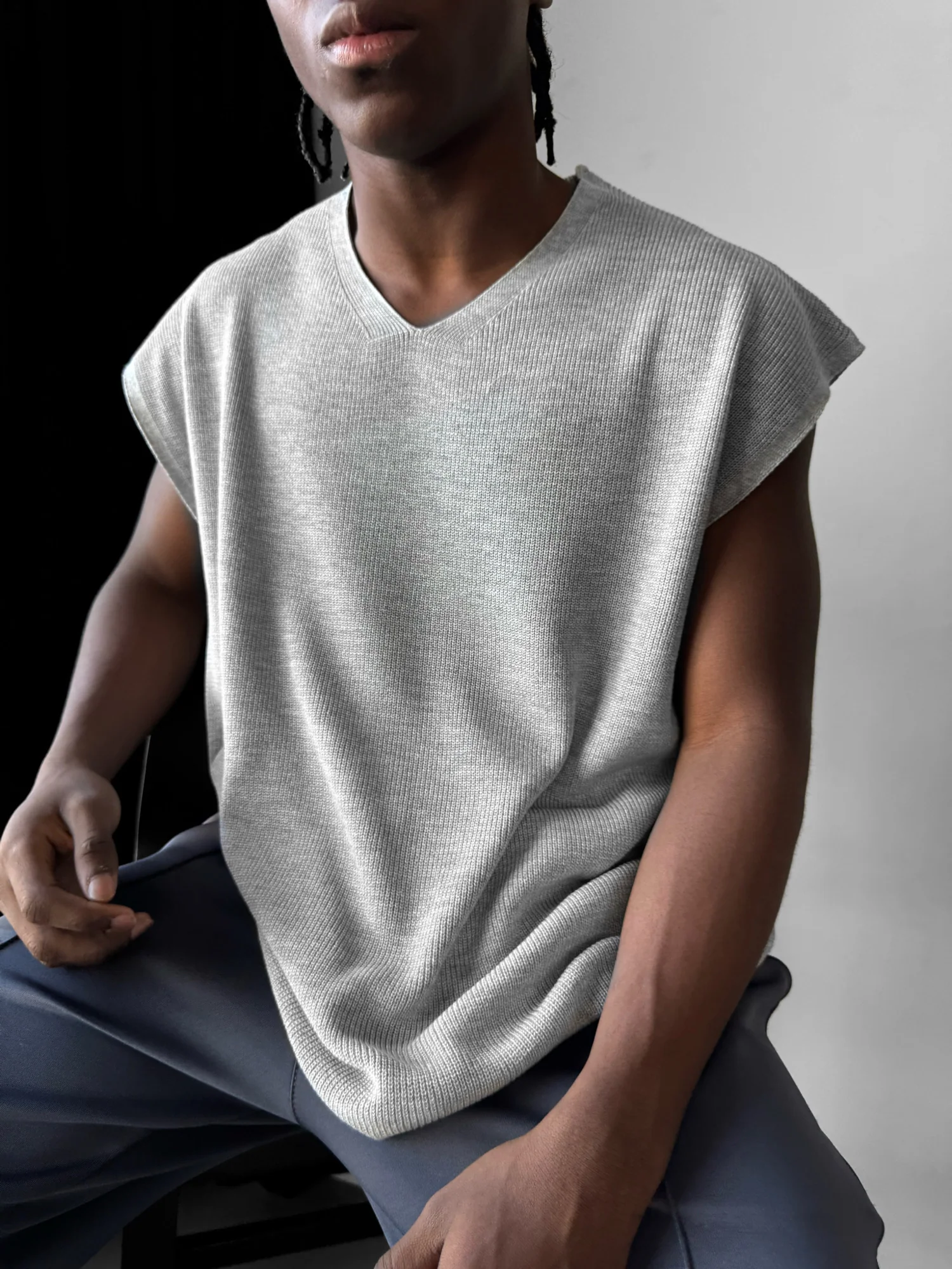 Oversize rolled Edge Knit Tanktop - Grey - Image 3