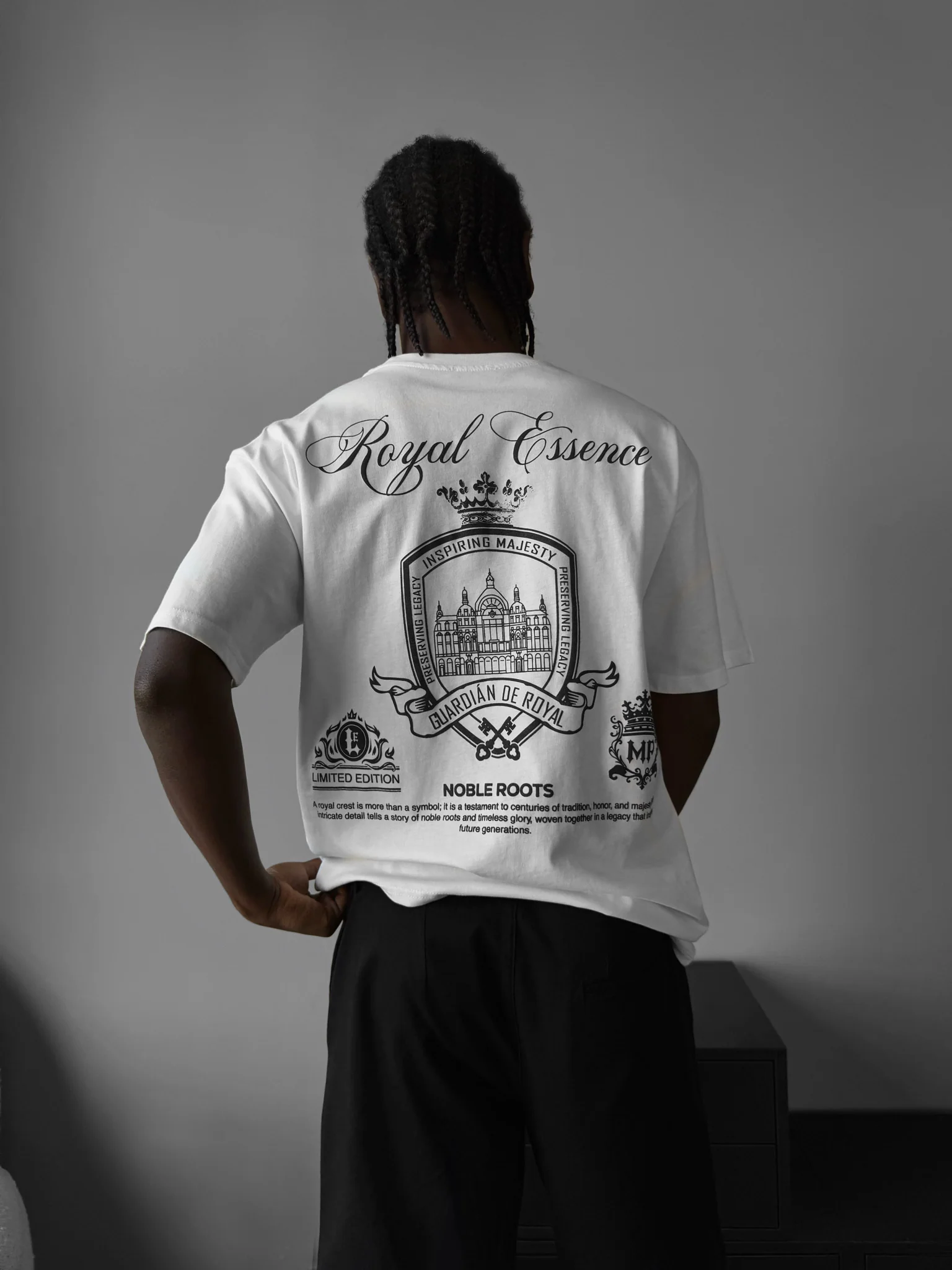 Oversize Royale Essence T-Shirt - Ecru - Image 3