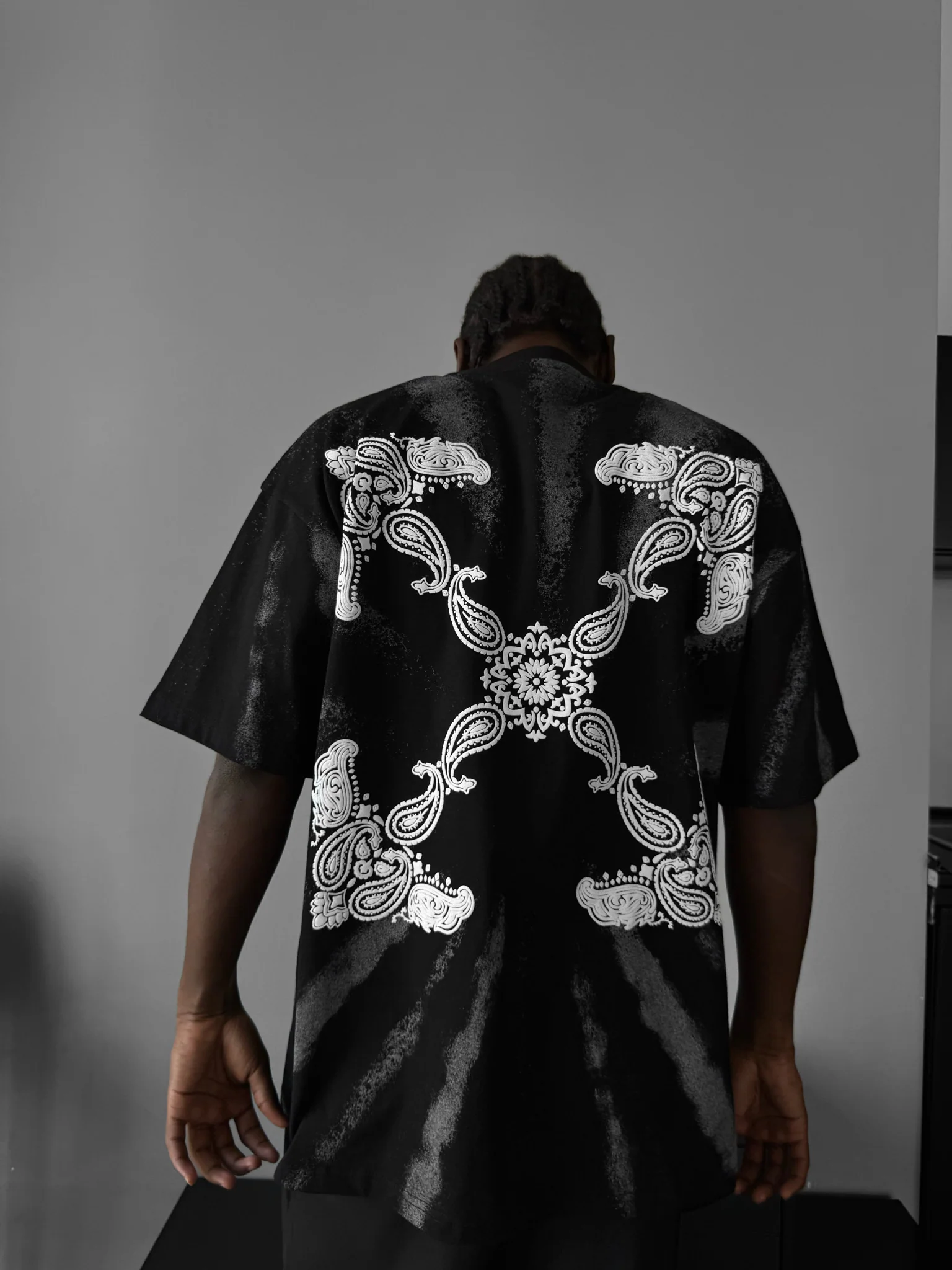 Oversize 'Sacred' T-Shirt - Black - Image 4