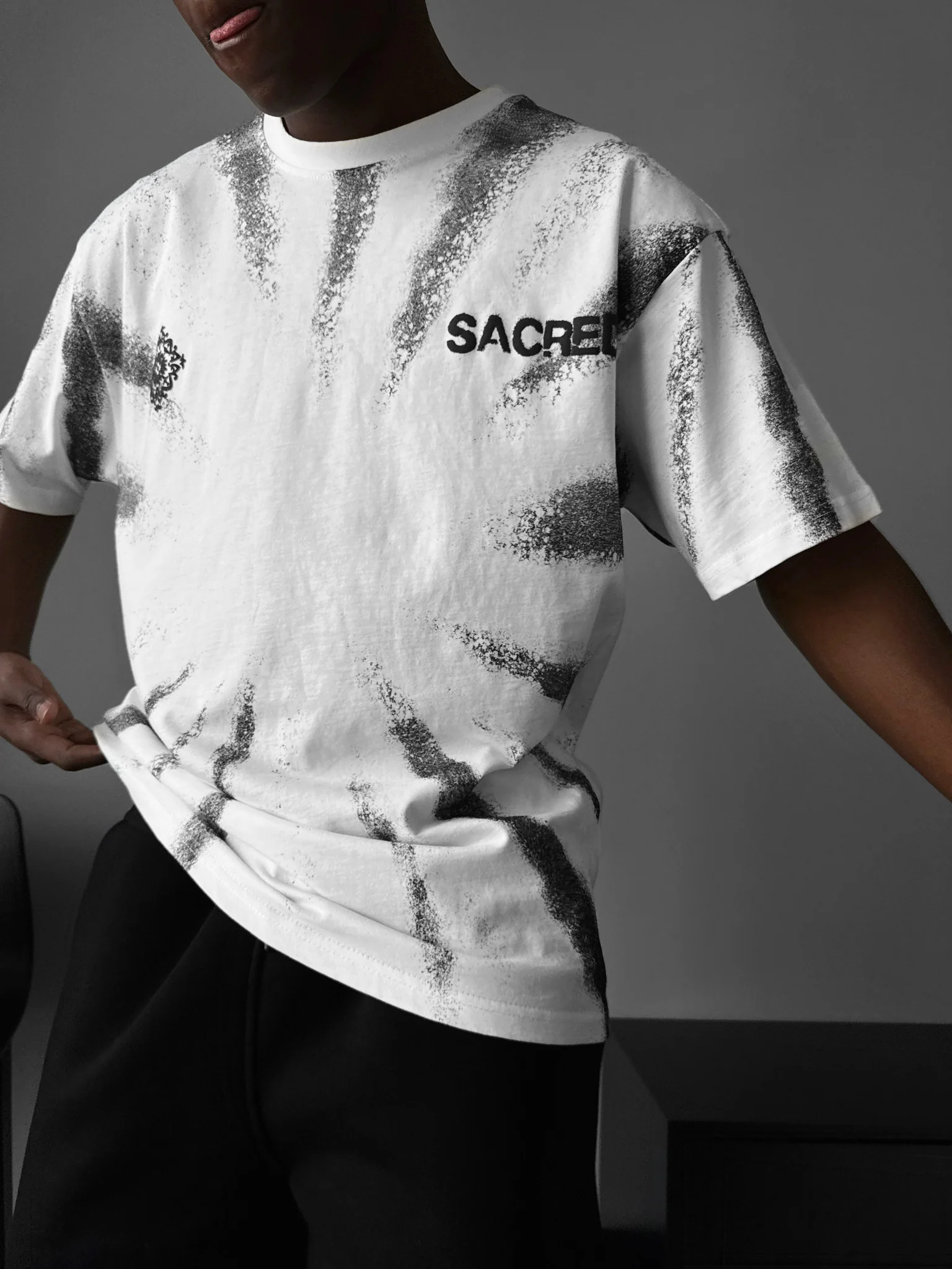 Oversize 'Sacred' T-Shirt - Ecru - Image 4