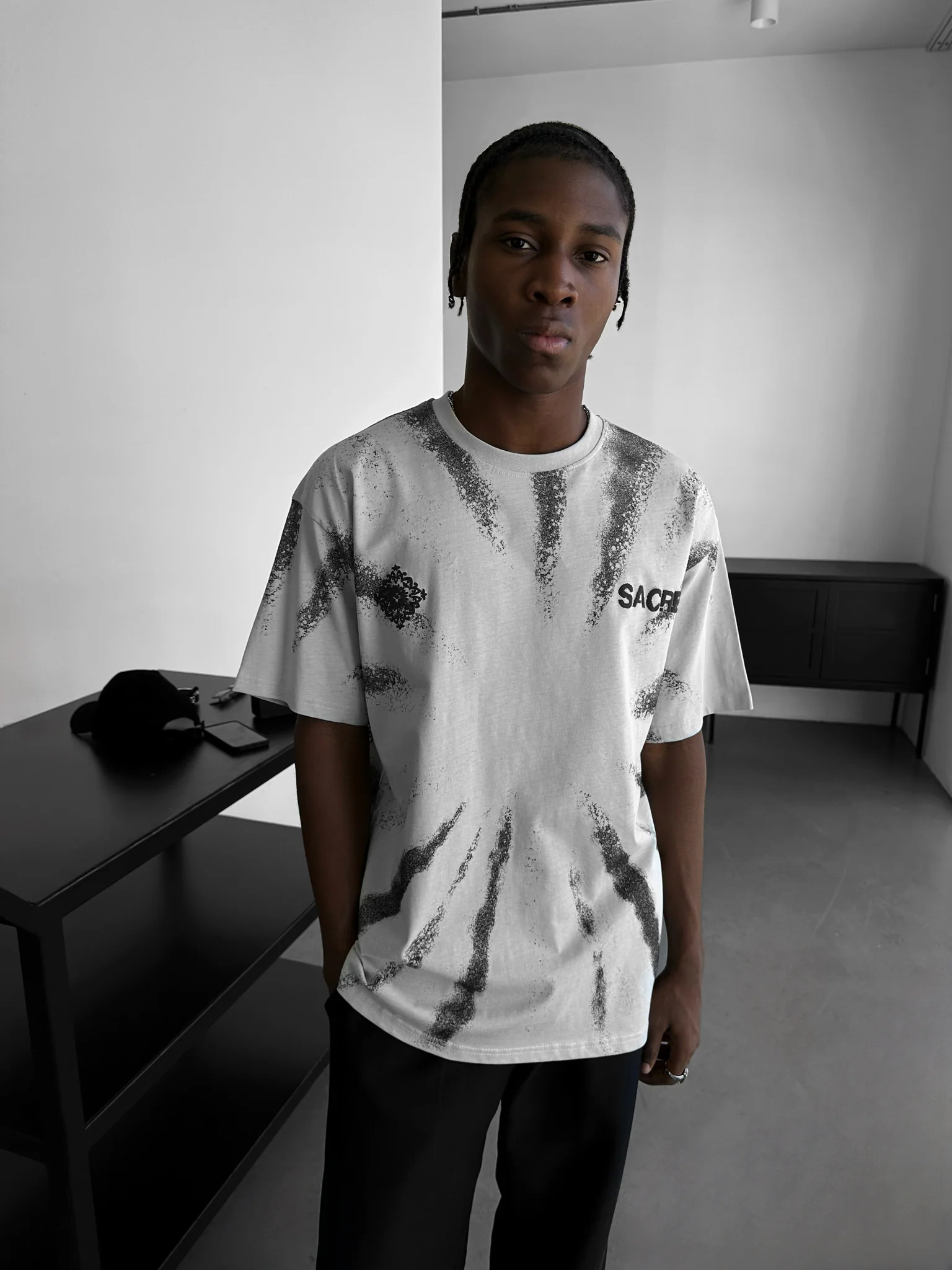Oversize 'Sacred' T-Shirt - Grey - Image 6