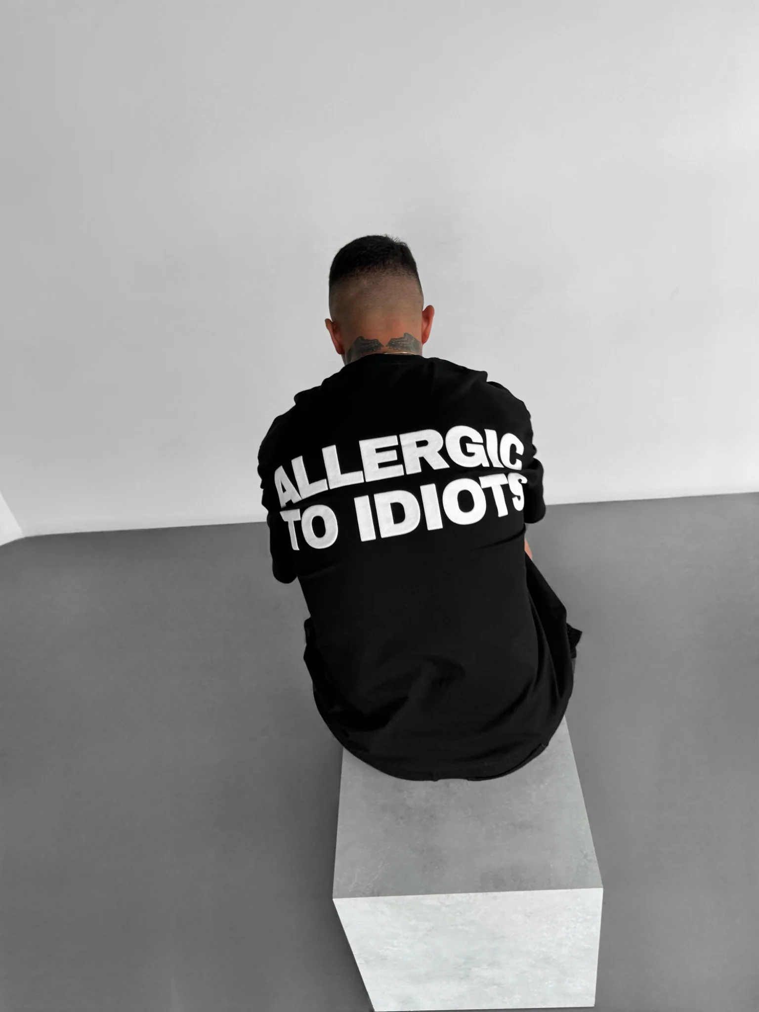 Oversize Statement T-shirt - Black - Image 4