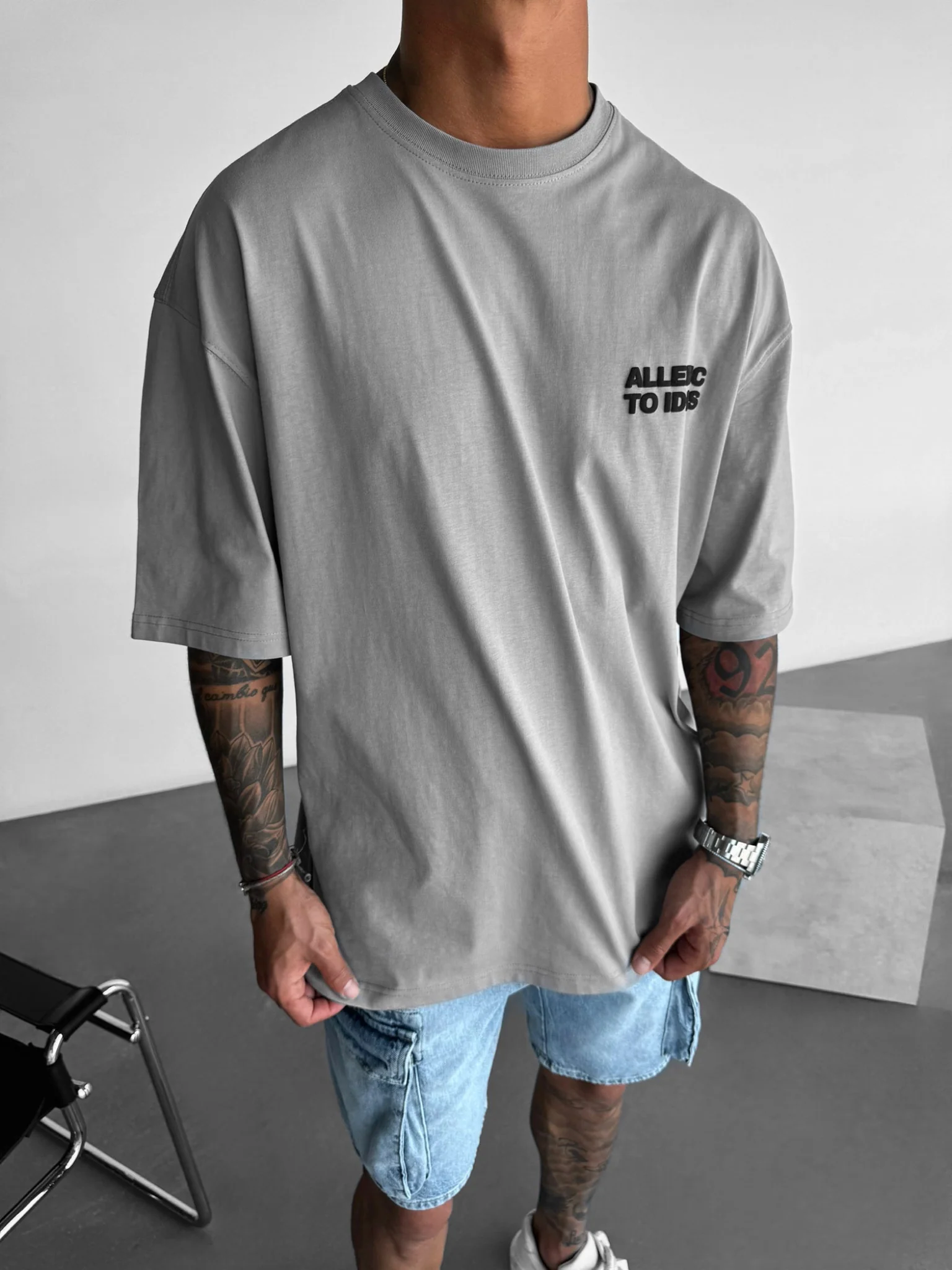 Oversize Statement T-shirt - Grey - Image 5