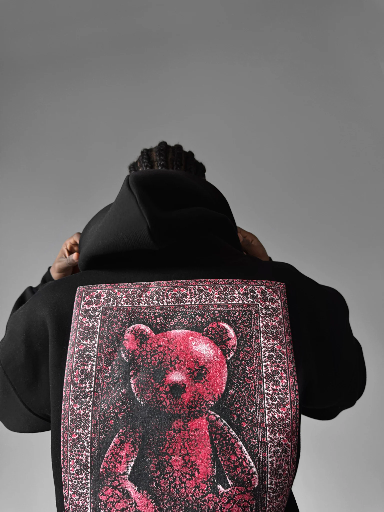 Oversize 'Stay Traditional' Hoodie - Black and Red - Image 4