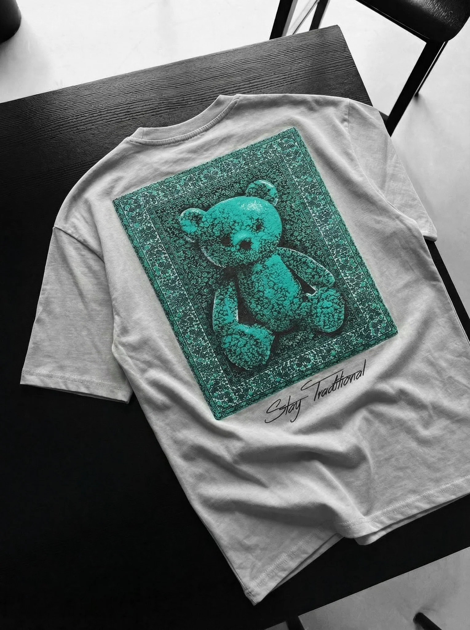 Oversize 'Stay Traditional' T-Shirt - Grey