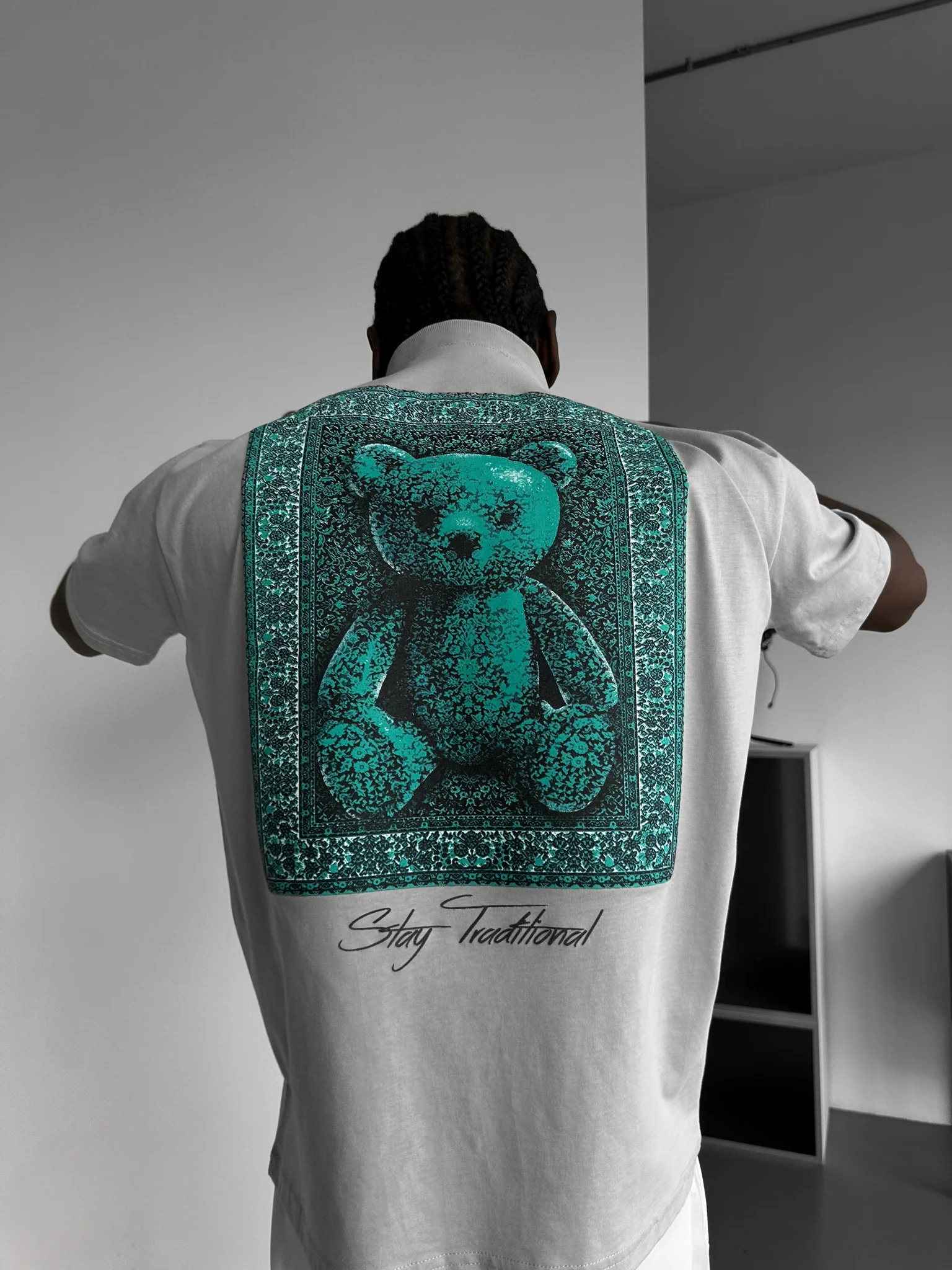 Oversize 'Stay Traditional' T-Shirt - Grey - Image 6