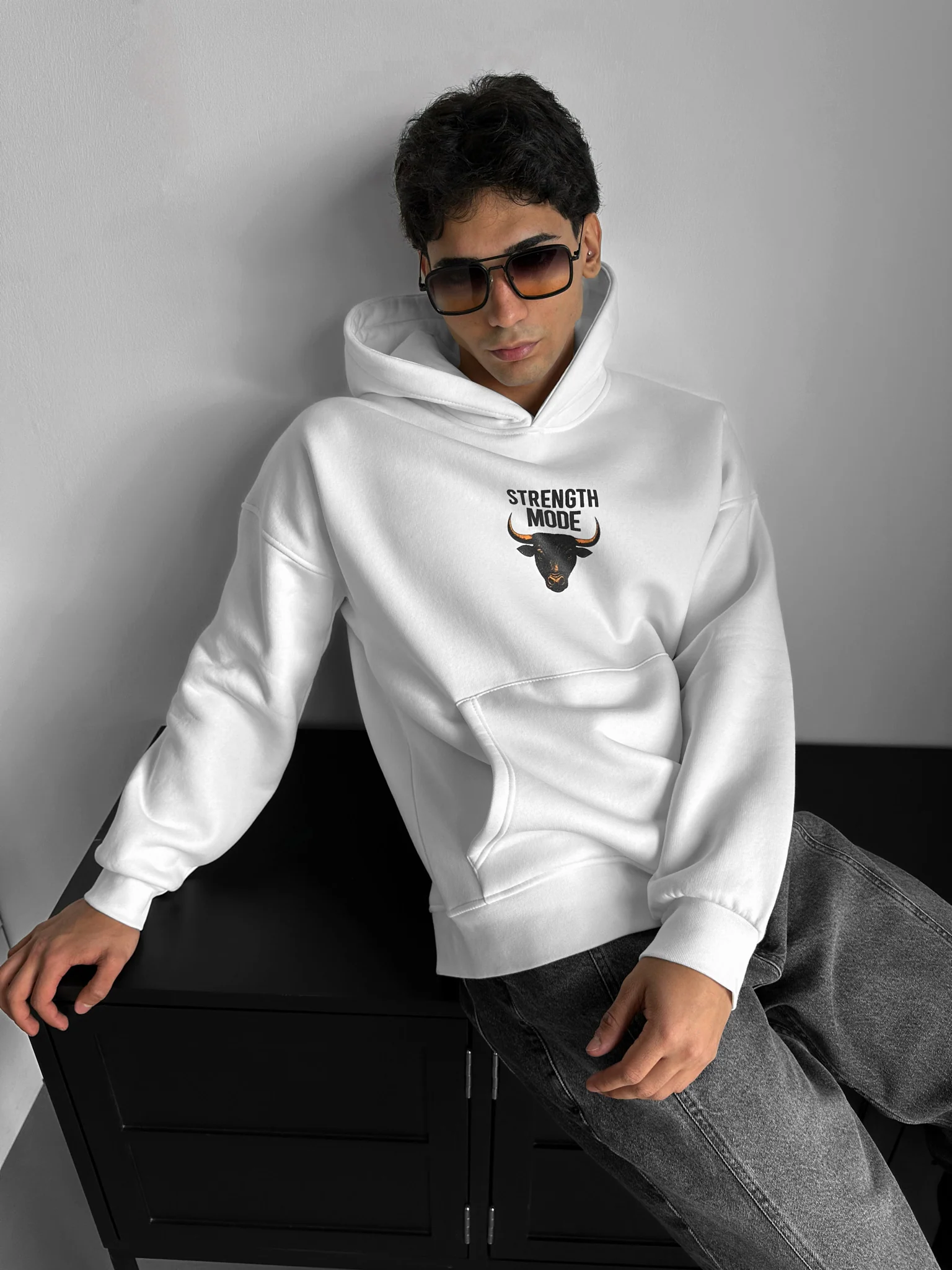 Oversize Strength Mode Hoodie - White - Image 5