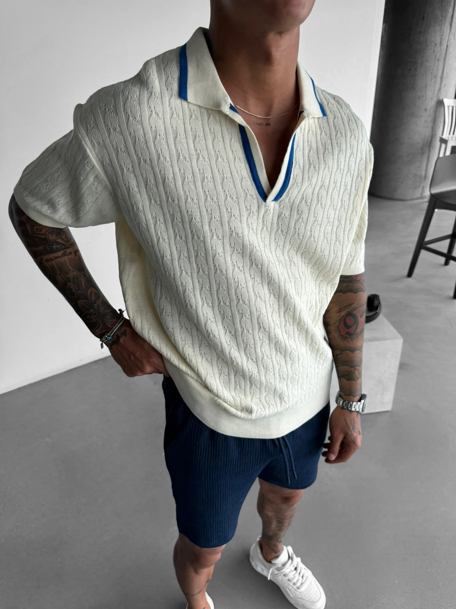 Oversize Structured Polo T-Shirt - Ecru and Blue - Image 3