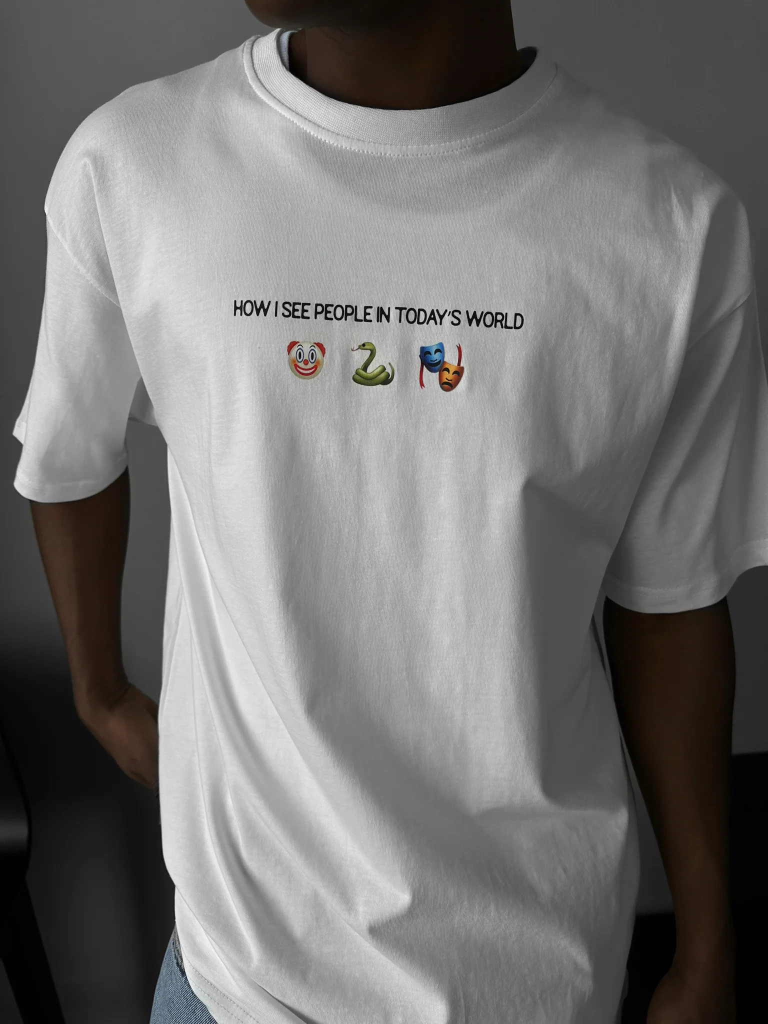 Oversize "Today's World" T-Shirt - Ecru