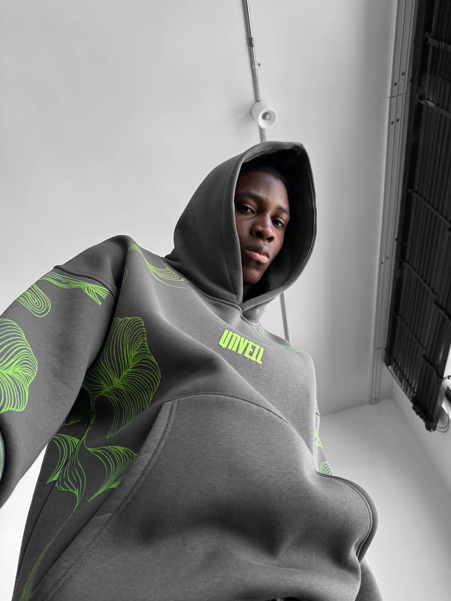Oversize Unveil Hoodie - Anthracite - Image 3