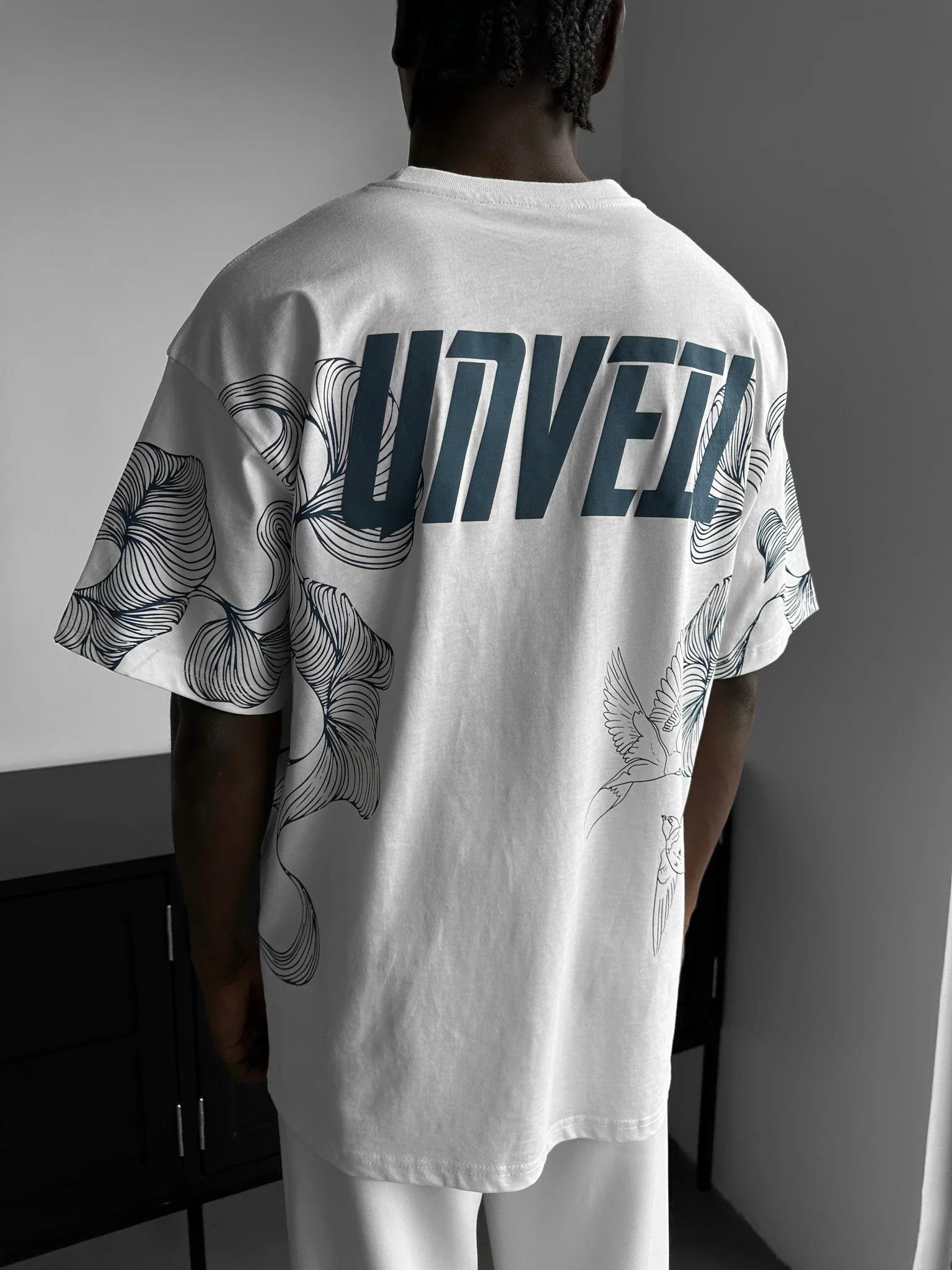 Oversize 'Unveil' T-Shirt - Ecru