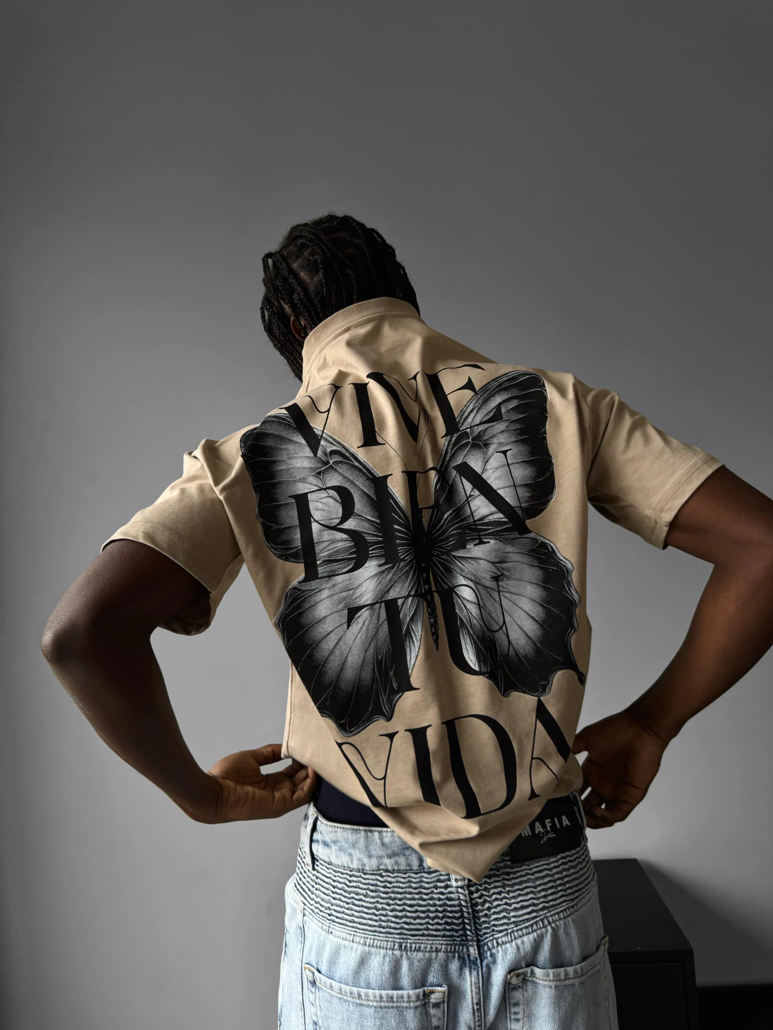 Oversize "Vive Bien Tu Vida" T-Shirt - Beige - Image 6