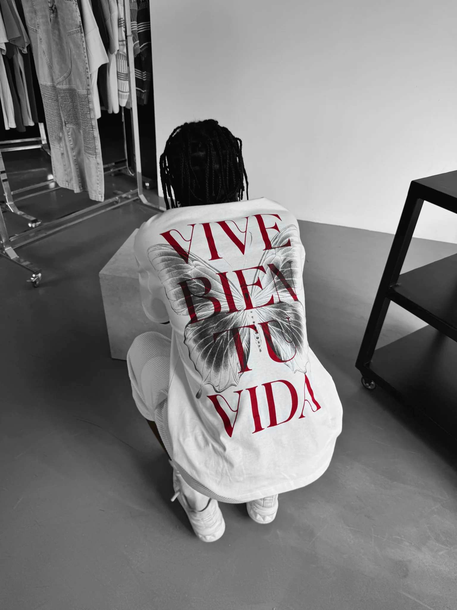 Oversize "Vive Bien Tu Vida" T-Shirt - Ecru - Image 7