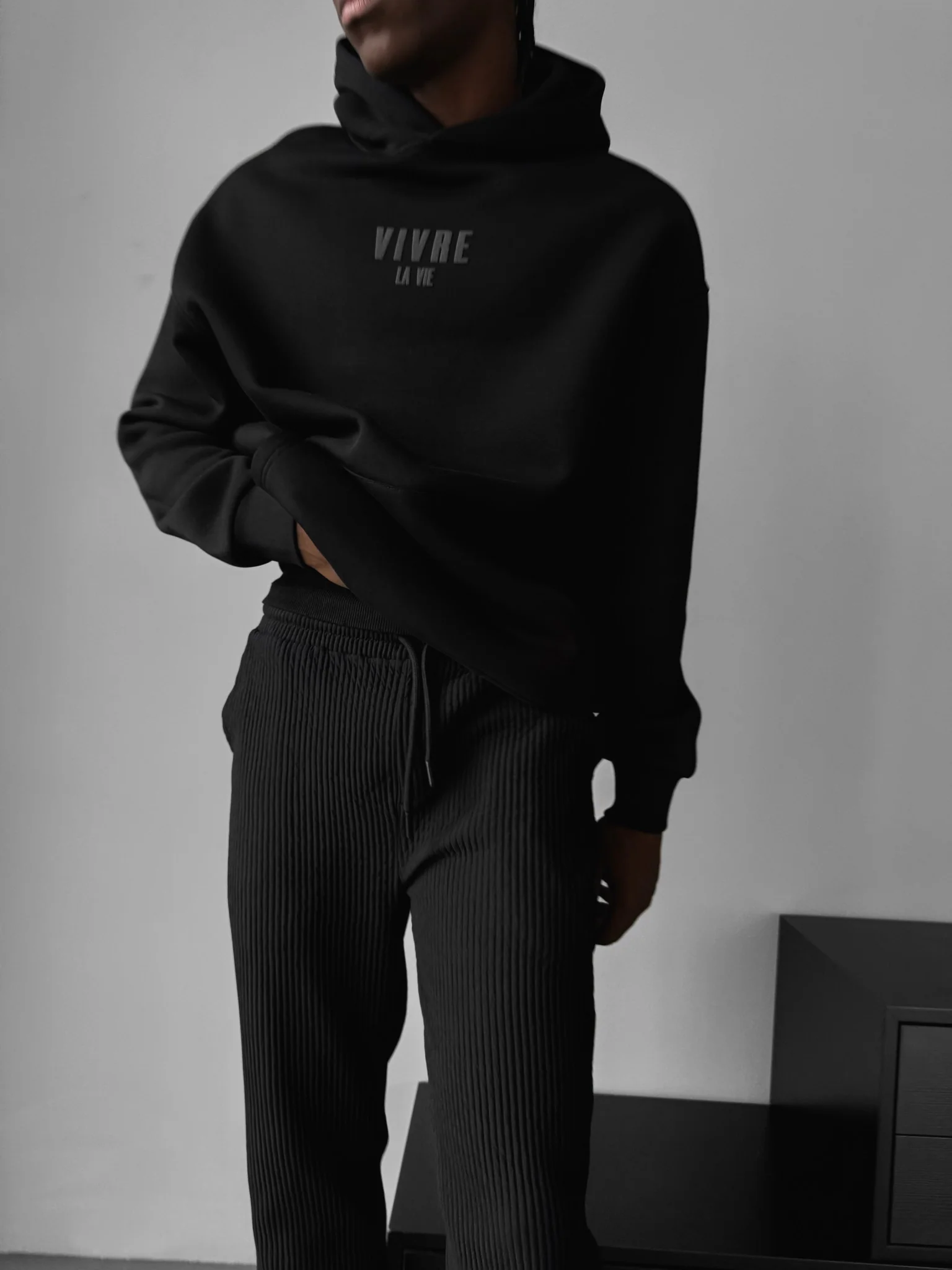 Oversize Vivre La Vie Hoodie - Black and Grey - Image 5
