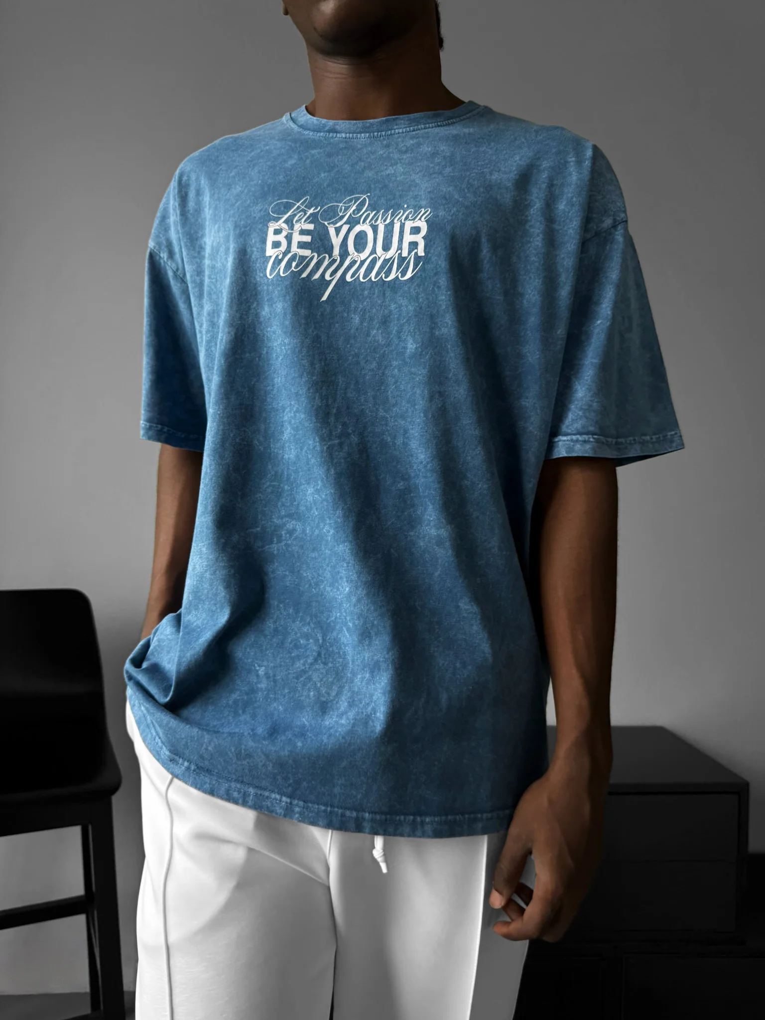 Oversize Washed 'Be your Soul Shine' T-Shirt - Indigo - Image 4