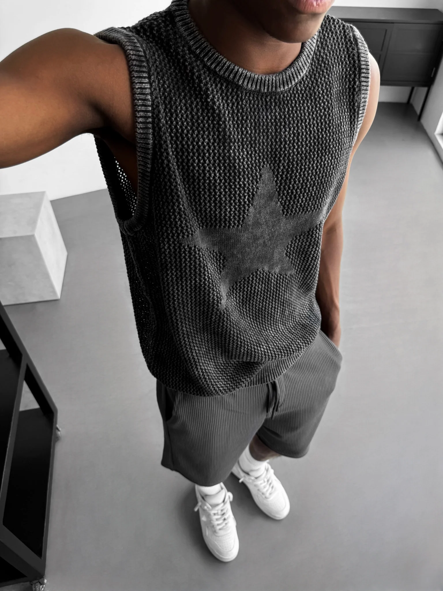 Oversize Washed Knit Star Tanktop - Black