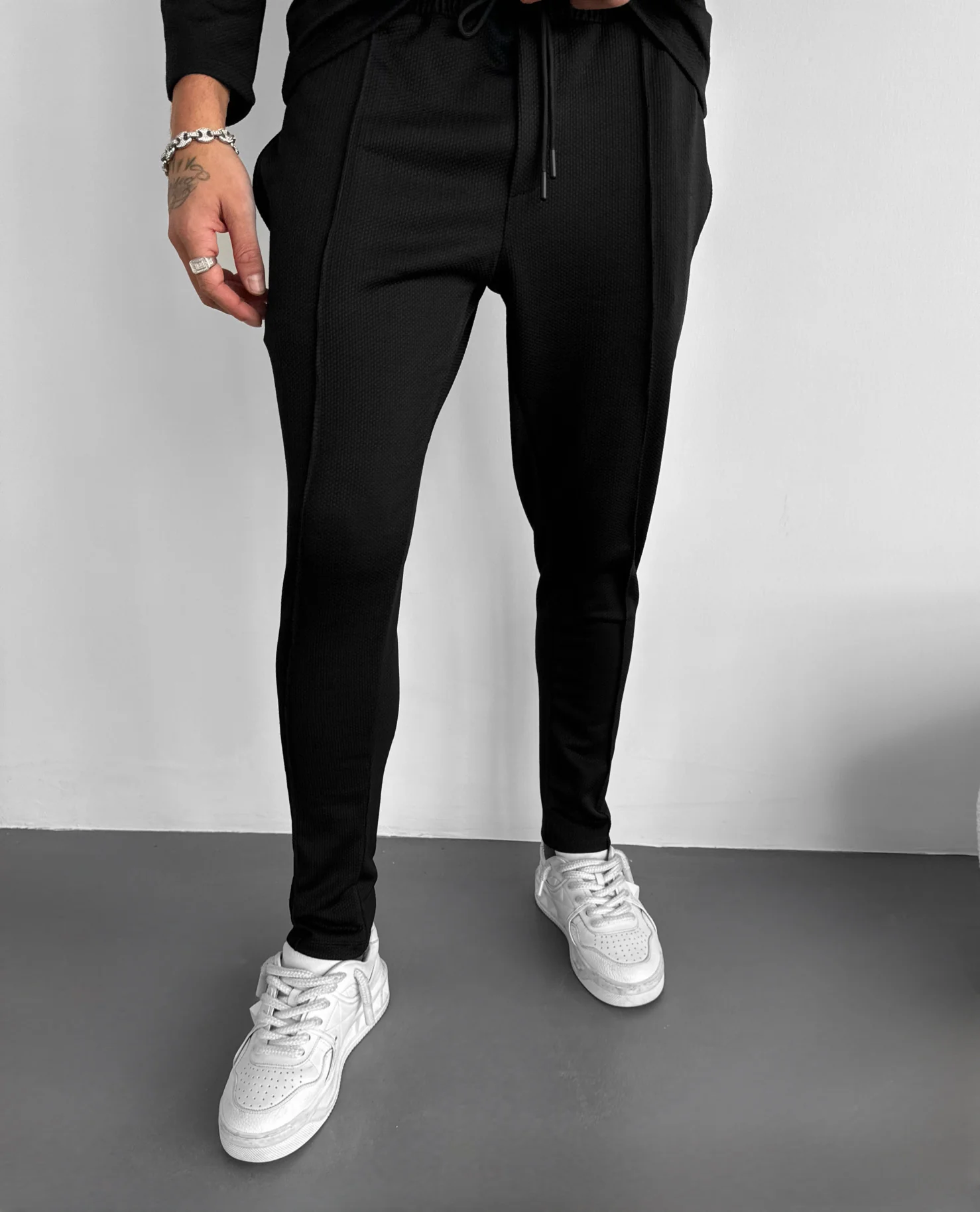Pleated Suit Trousers - Black