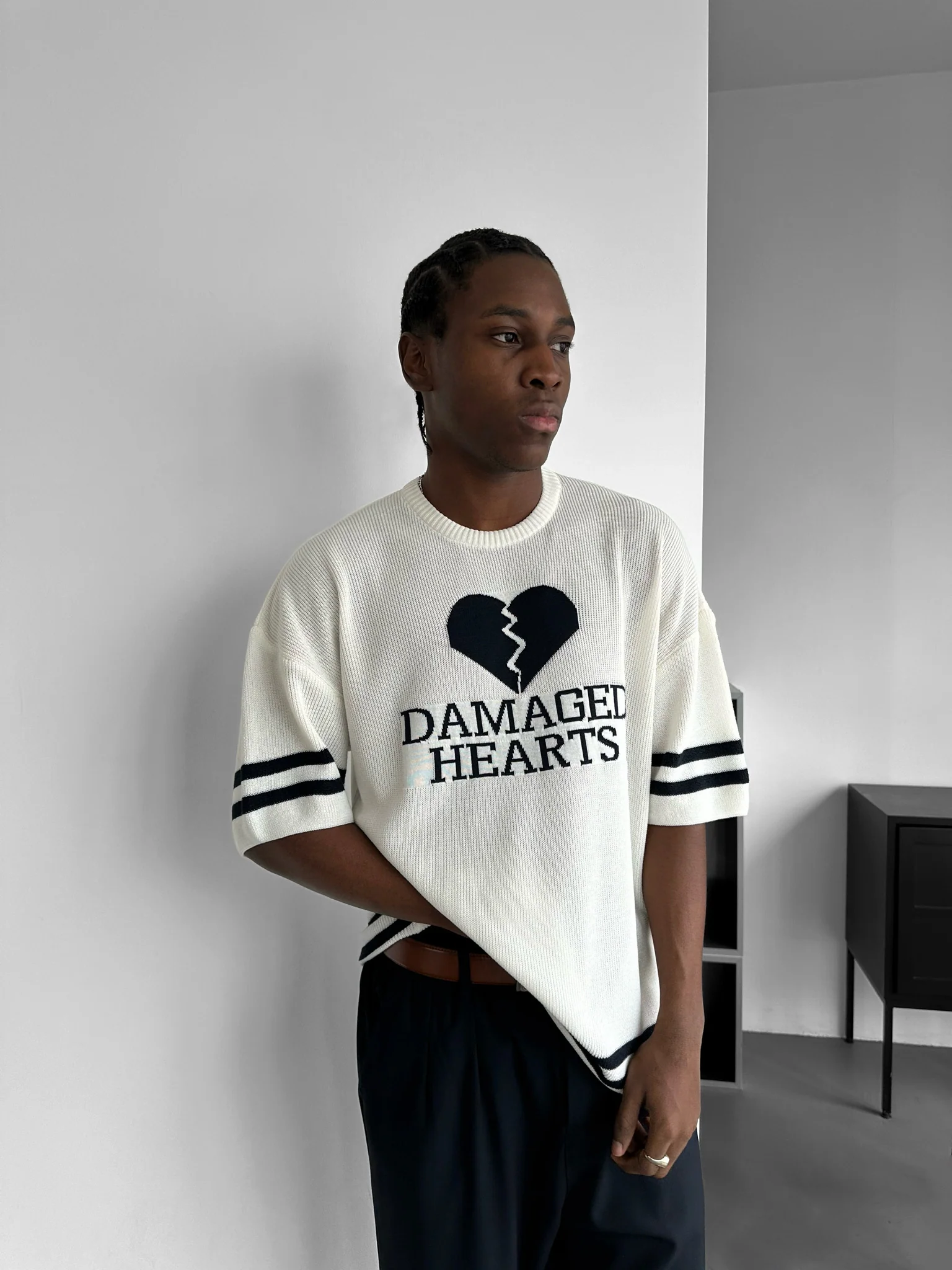 Regular Fit Damaged Hearts Knit T-shirt - Ecru