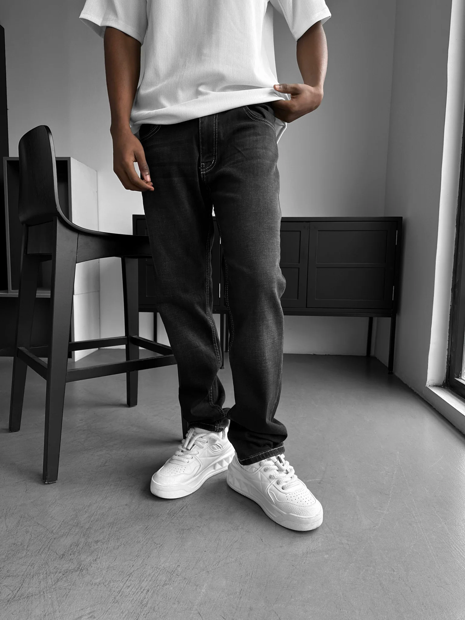 Regular Fit Washed Jeans - Black