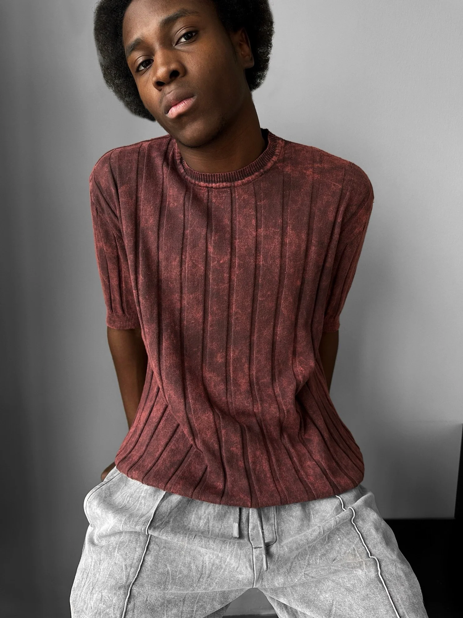 Slim Fit Washed Lines Knit T-Shirt - Bordeaux - Image 2