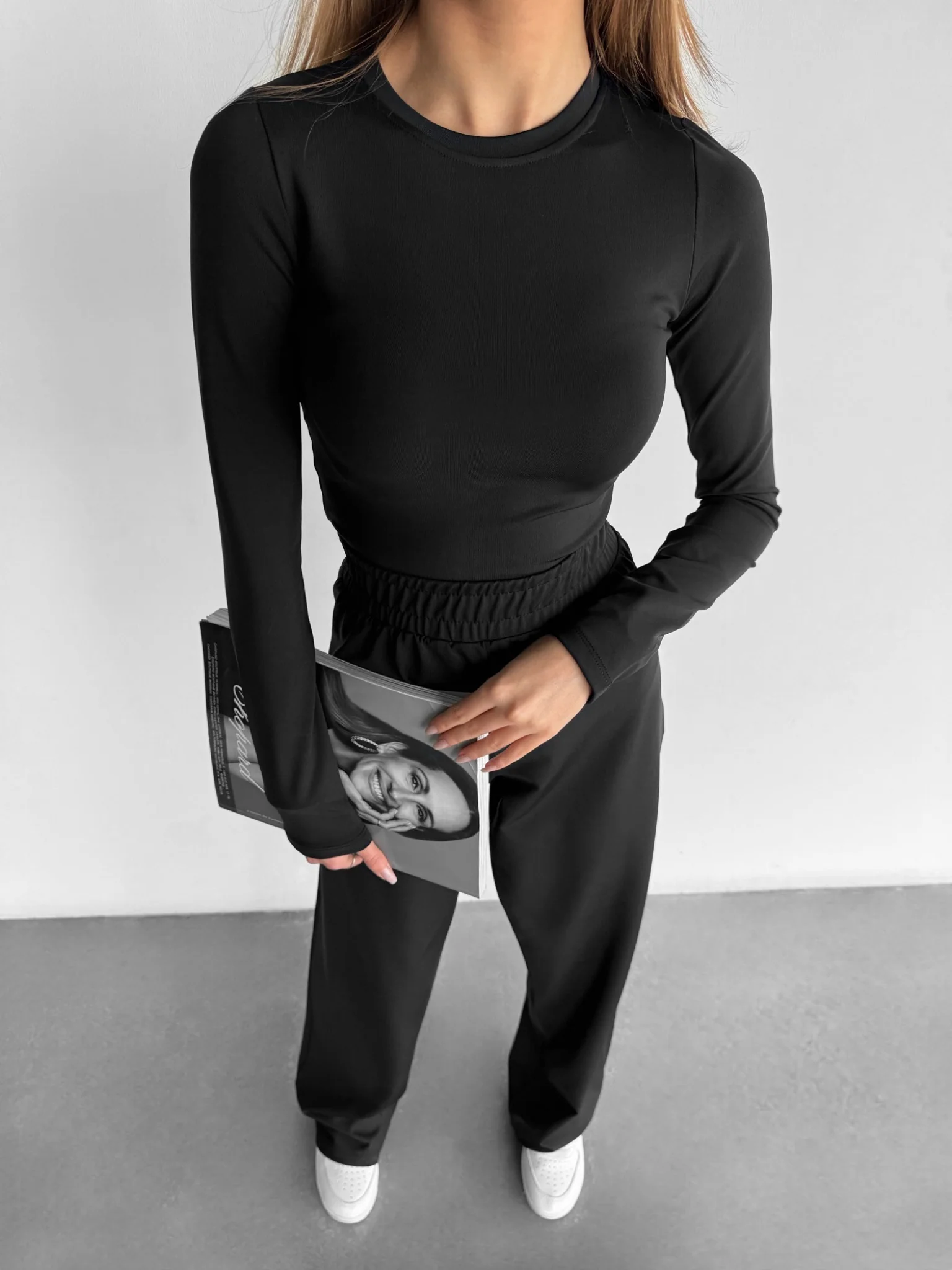 Yoga Long Arm T-shirt - Black - Image 3